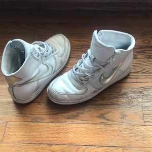 white and gold nike high tops